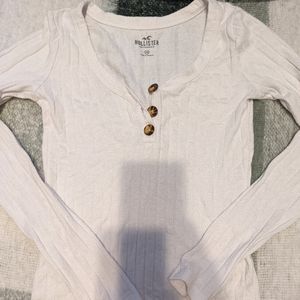 Hollister long sleeved shirt